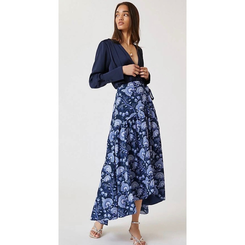 Hutch Wrap Maxi Skirt Women XS Navy Blue Excellent Floral‎ High Low Ruffle Tie